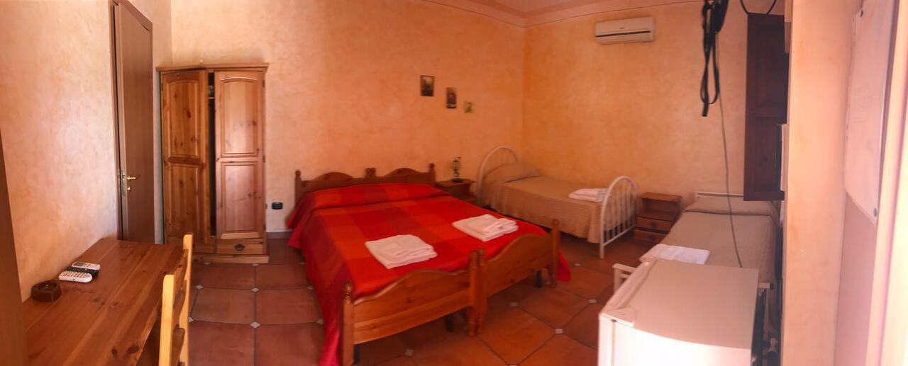 Luzzi Agriturismo Pingitore מראה חיצוני תמונה